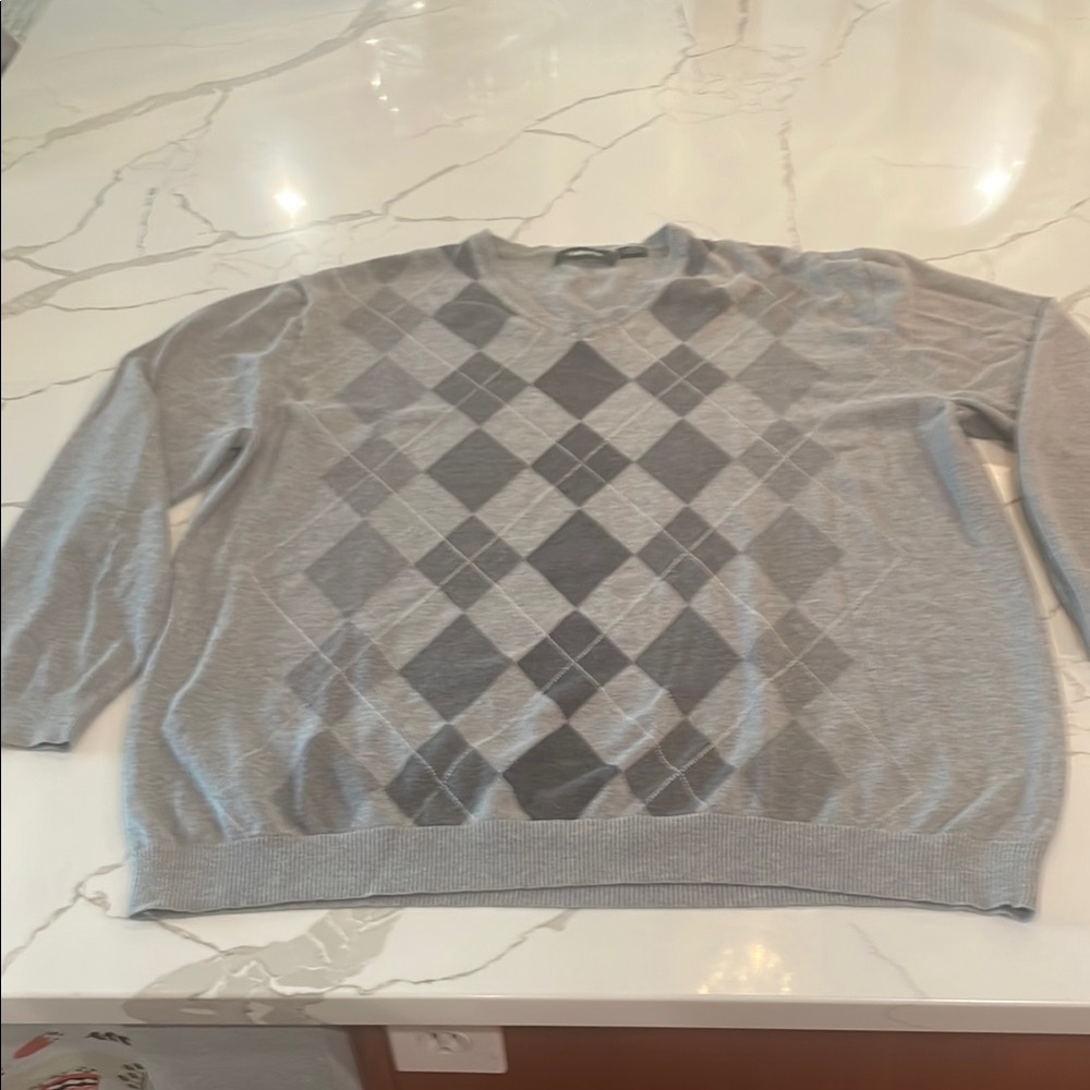 Claiborne Gray Argyle Men's Sweater